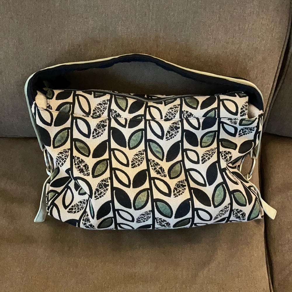 1154 Lill Hobo bag
